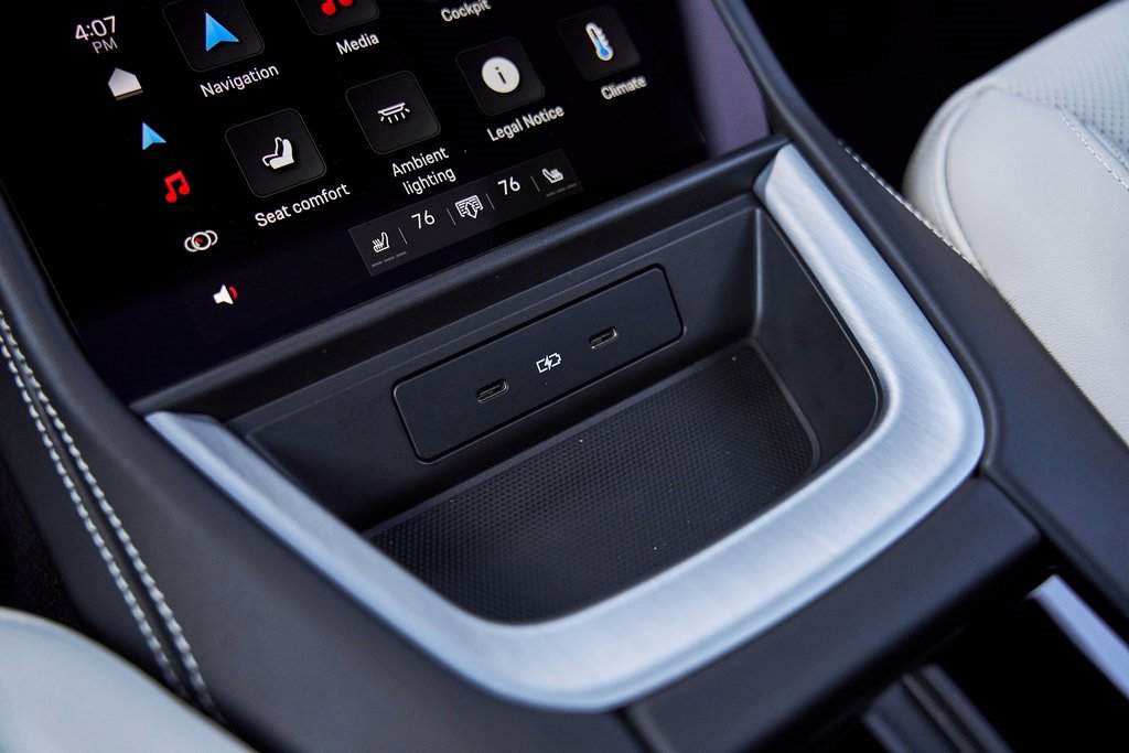 Used 2025 Porsche Panamera 4 w/ Premium Package image 55