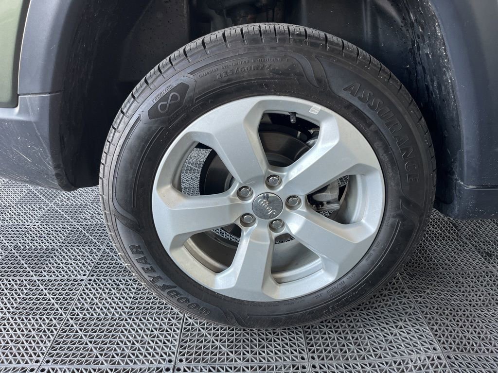 Used 2020 Jeep Compass Latitude w/ Cold Weather Group image 24