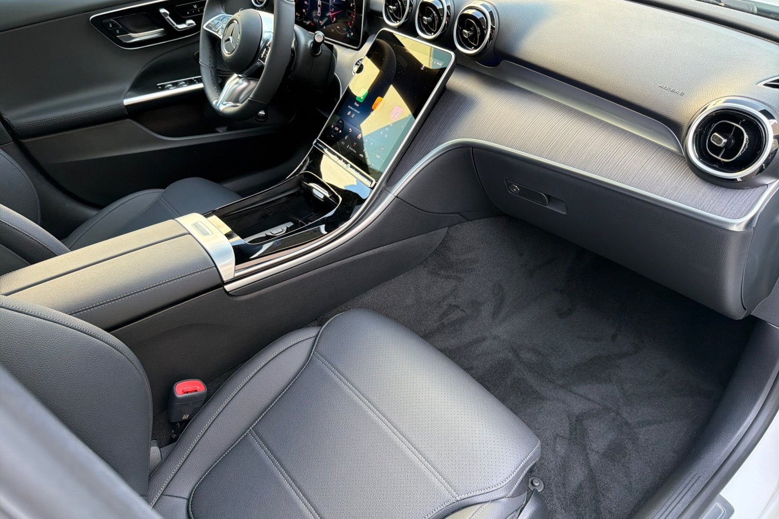 New 2026 Mercedes-Benz C 300 Sedan image 14