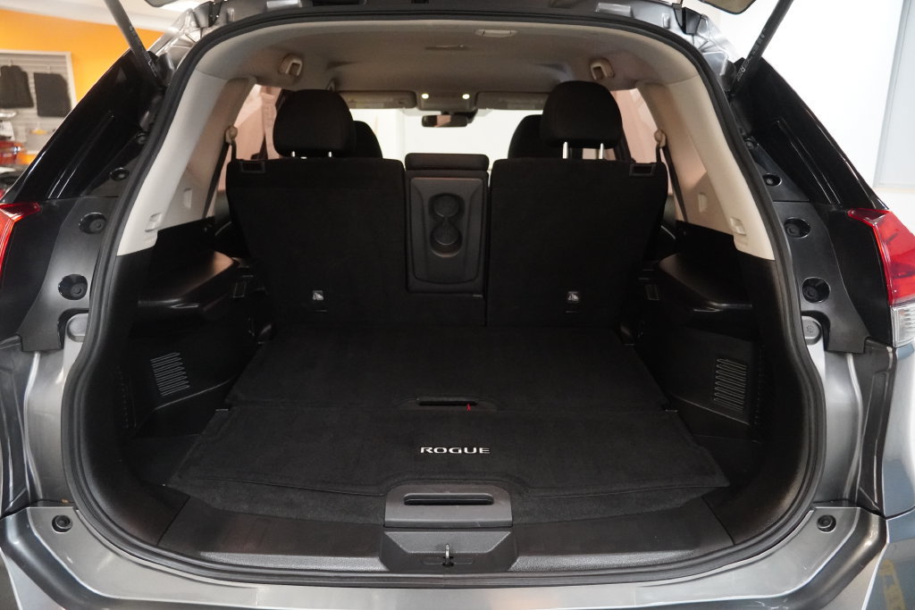 Used 2019 Nissan Rogue S AWD/4WD image 22