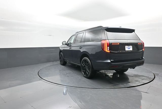 New 2026 Ford Expedition Platinum w/ Stealth Performance Package image 5