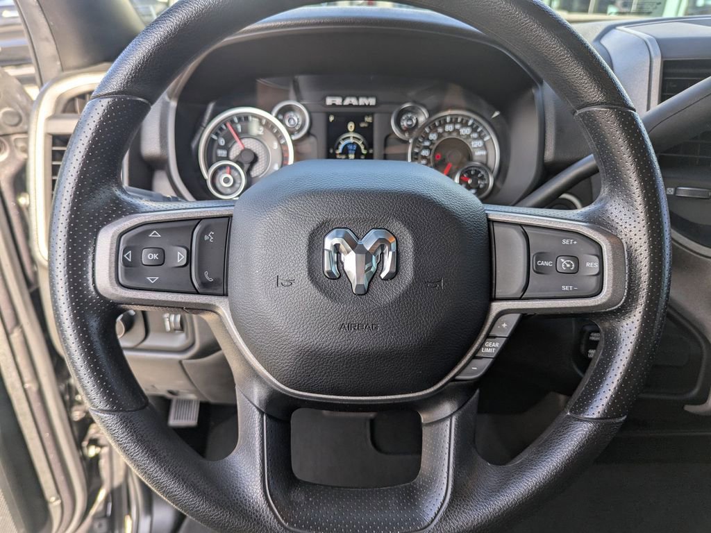 Used 2024 RAM 2500 Tradesman w/ Chrome Appearance Group image 25