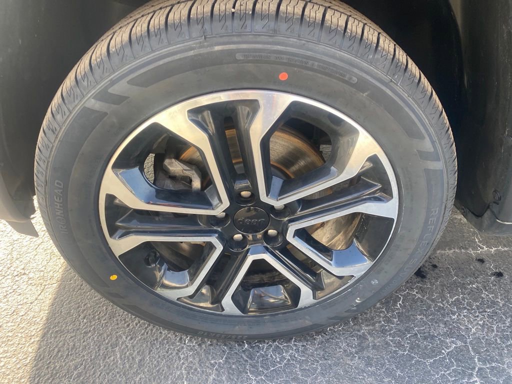 Used 2022 Jeep Compass Limited image 33