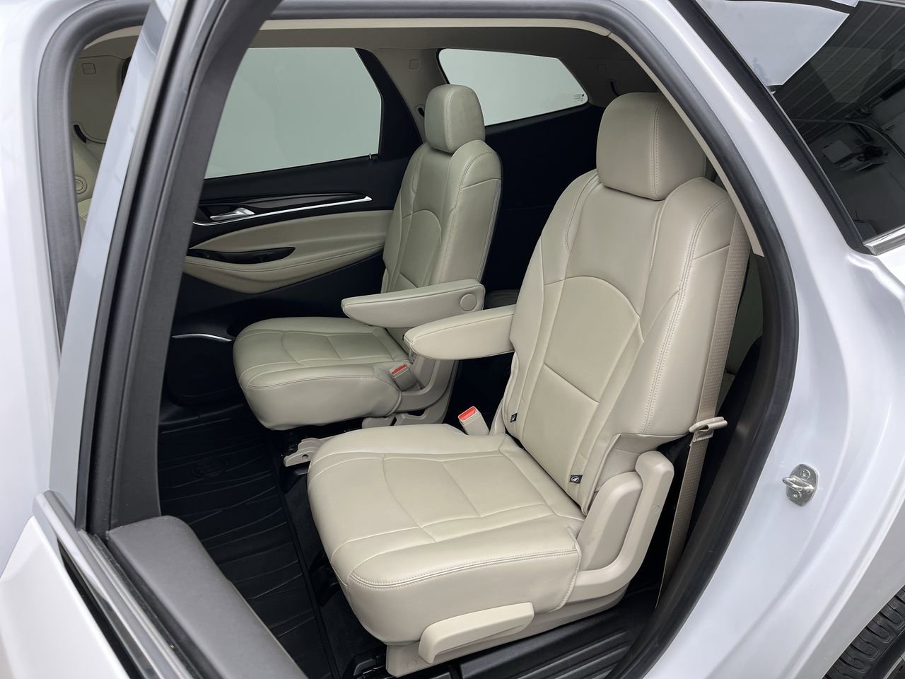 Used 2019 Buick Enclave Premium AWD/4WD image 12