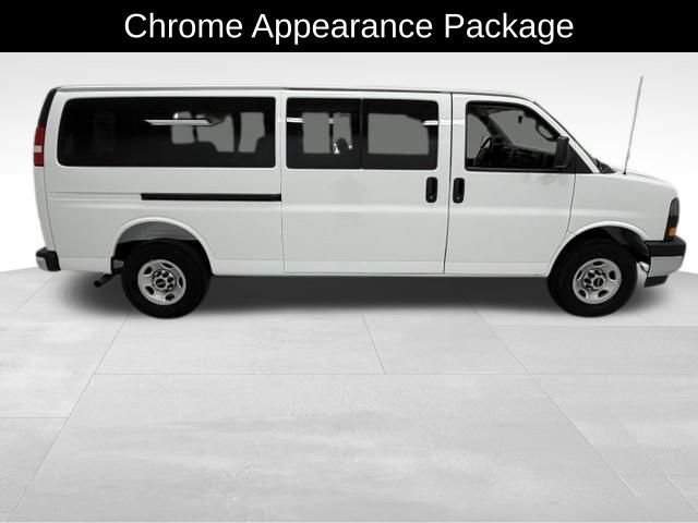 Certified 2025 GMC Savana 3500 LT w/ LT Preferred Equipment Group RWD image 5