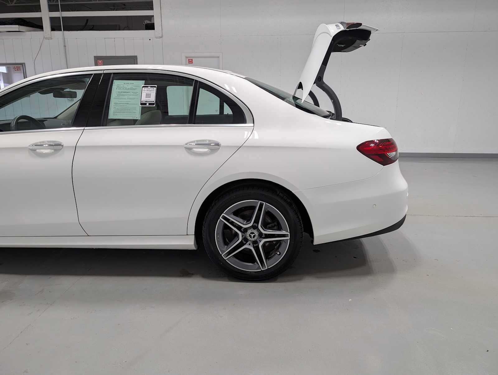 Certified 2022 Mercedes-Benz E 350 4MATIC Sedan image 11