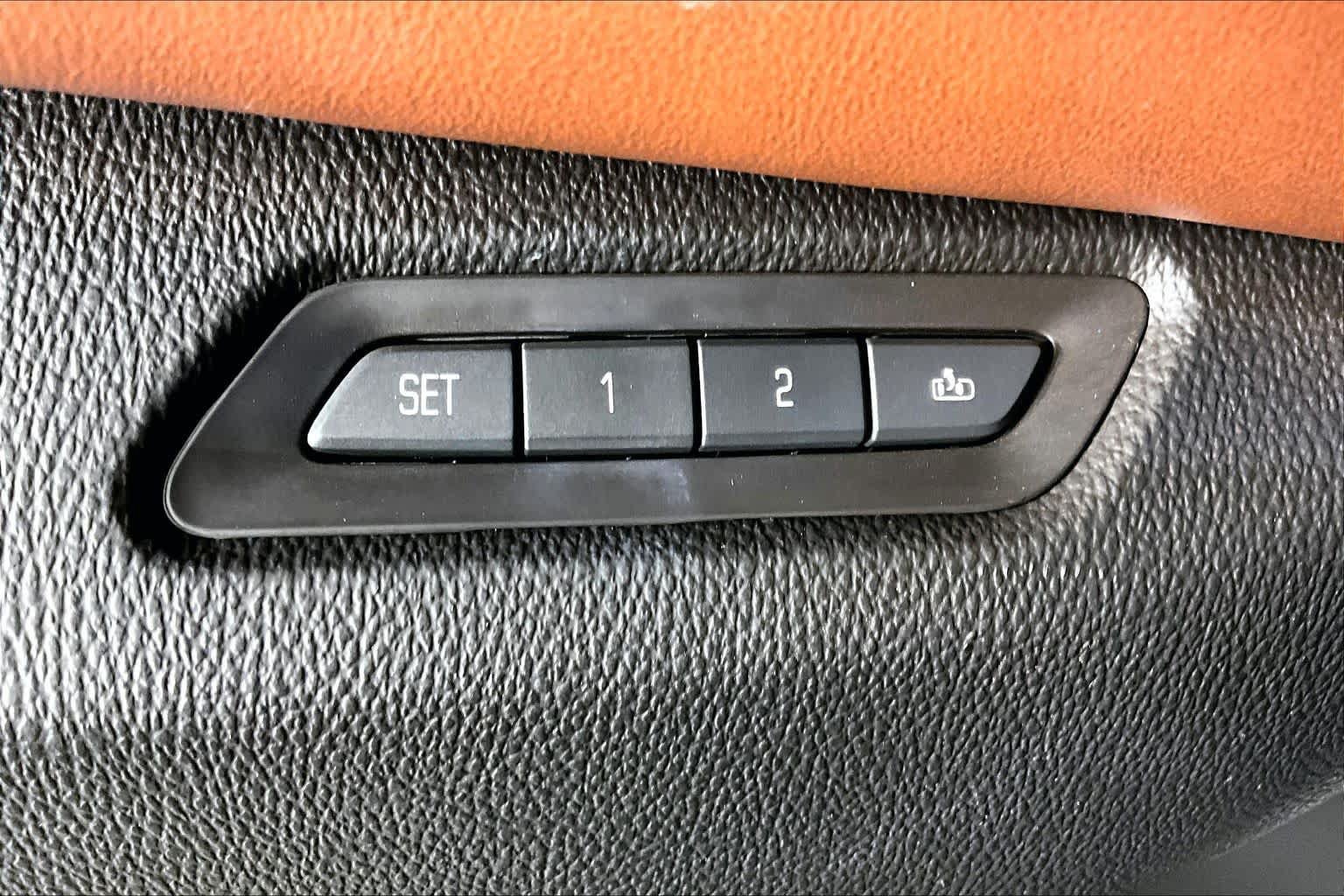 Used 2015 Cadillac Escalade ESV Premium RWD image 33