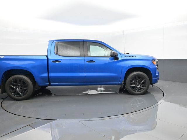 Used 2022 Chevrolet Silverado 1500 Custom w/ LPO, Dark Essentials Package AWD/4WD image 4