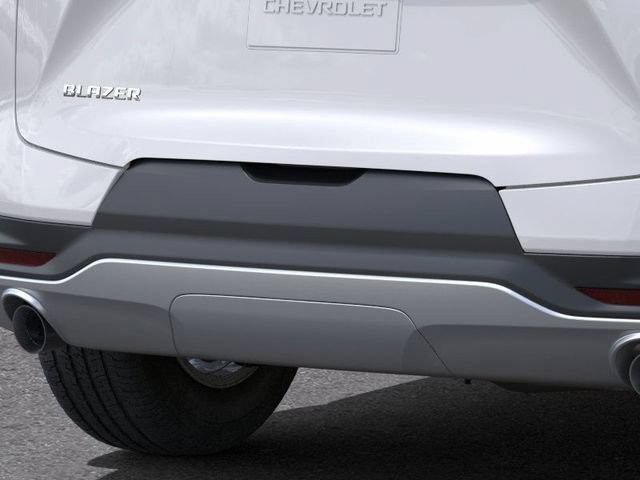 New 2025 Chevrolet Blazer LT w/ Convenience Package FWD image 16