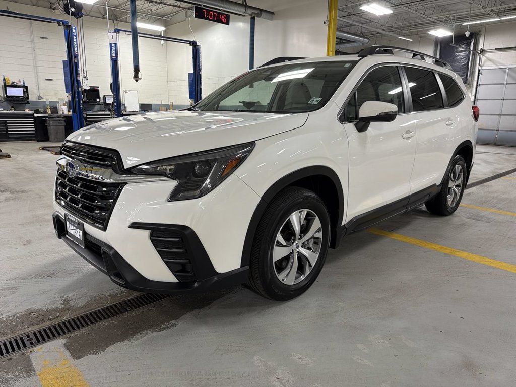 Certified 2023 Subaru Ascent Premium w/ Convenience Package AWD/4WD image 4