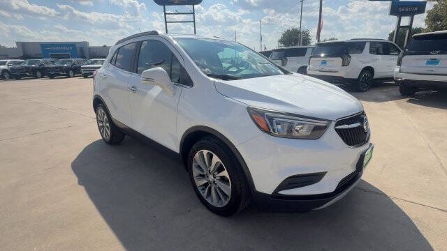 Used 2018 Buick Encore Preferred FWD image 2