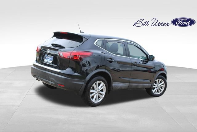 Used 2019 Nissan Rogue Sport S w/ Appearance Package FWD image 5