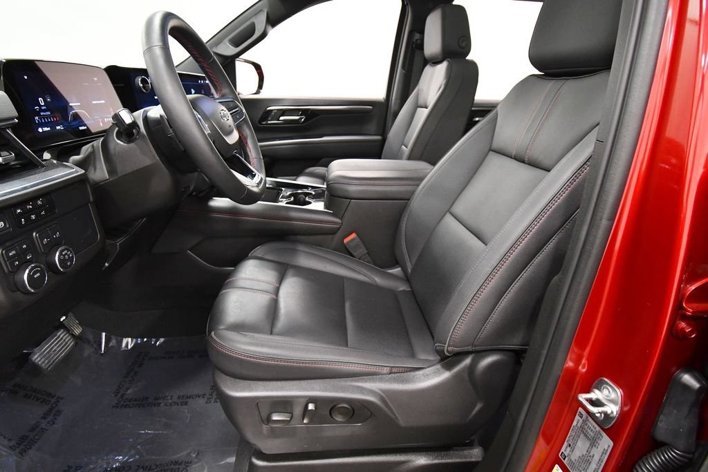 Used 2025 Chevrolet Tahoe RST w/ Comfort Package AWD/4WD image 14