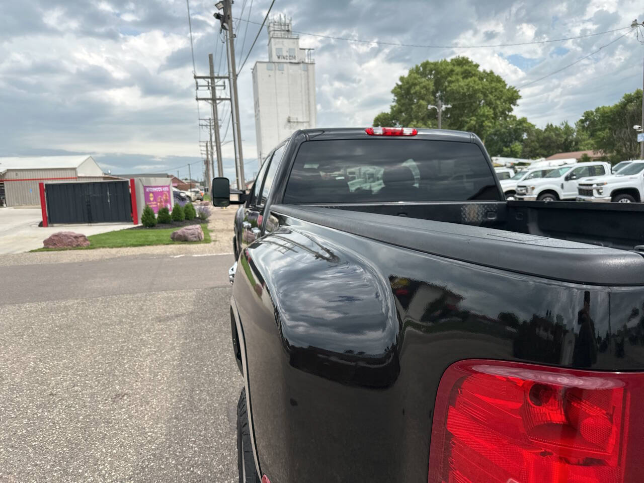Used 2011 Chevrolet Silverado 3500 LTZ w/ LTZ Plus Package AWD/4WD image 23