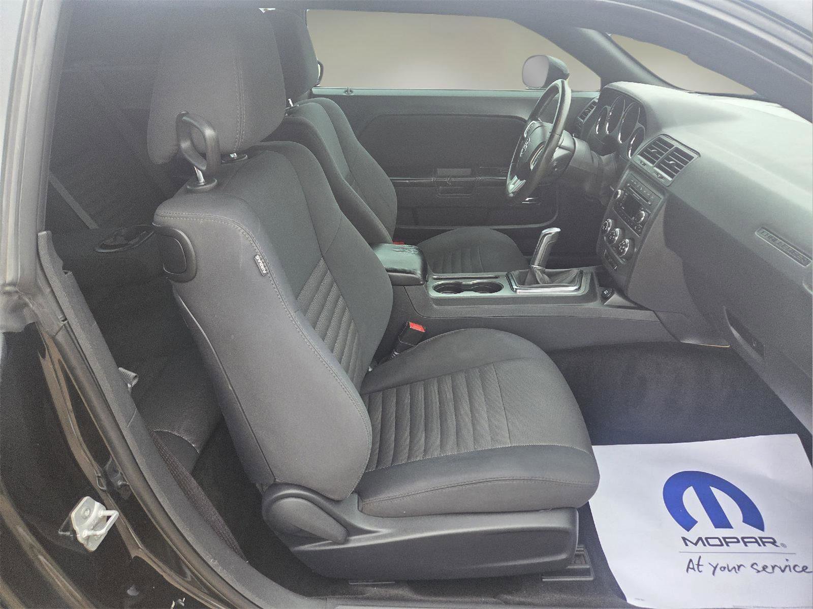 Used 2014 Dodge Challenger R/T w/ Blacktop Package image 4