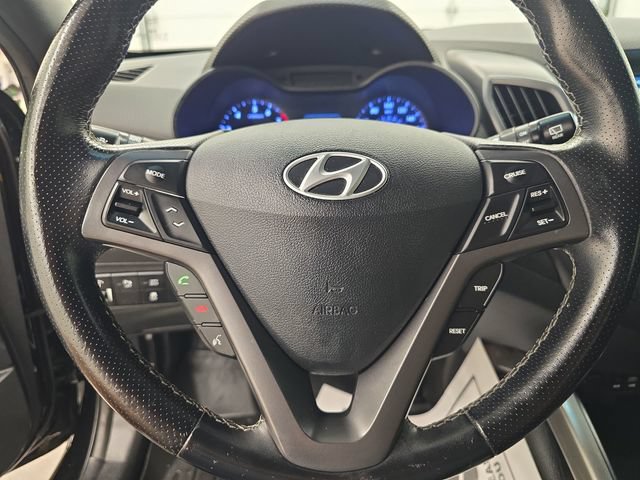 Used 2016 Hyundai Veloster Turbo w/ Option Group 04 FWD image 26