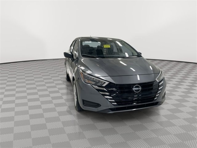 Used 2025 Nissan Versa S w/ Trunk Package image 2