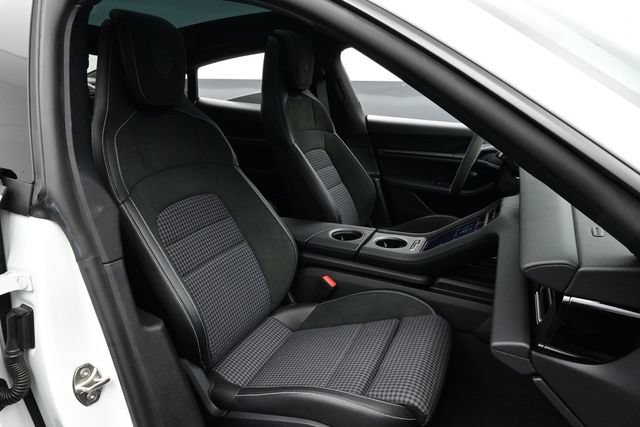 Certified 2025 Porsche Taycan AWD/4WD image 15