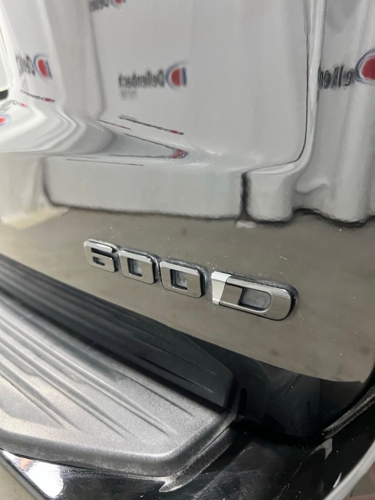 Certified 2023 Cadillac Escalade ESV Sport Platinum w/ LPO, ONYX Package AWD/4WD image 17