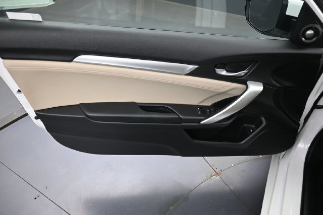 Used 2019 Honda Civic Touring image 23
