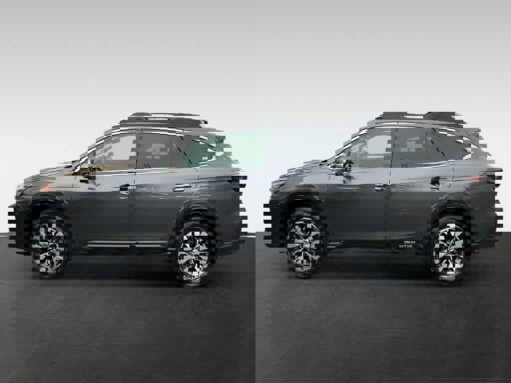 Used 2023 Subaru Outback Touring image 3