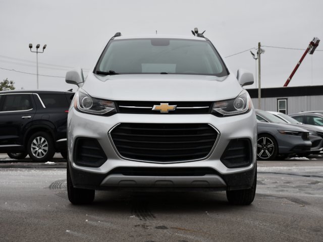 Used 2019 Chevrolet Trax LT w/ LT Convenience Package image 2