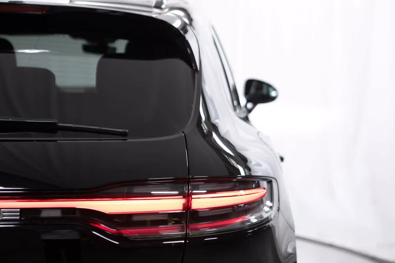 Certified 2026 Porsche Macan image 20