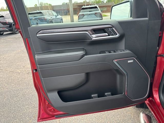 Used 2023 Chevrolet Silverado 1500 LTZ w/ LTZ Premium Package AWD/4WD image 10