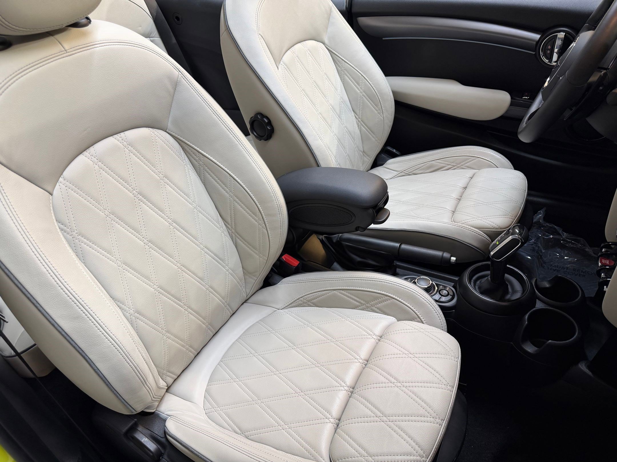 Used 2024 MINI Cooper S w/ Signature Upholstery Package image 44