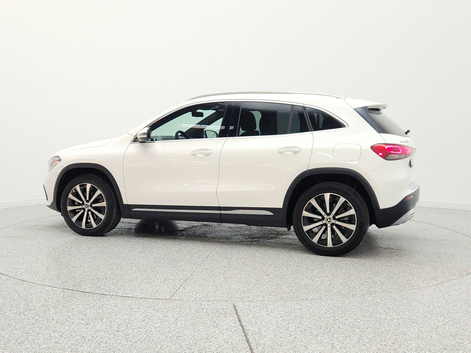 Used 2023 Mercedes-Benz GLA 250 image 8