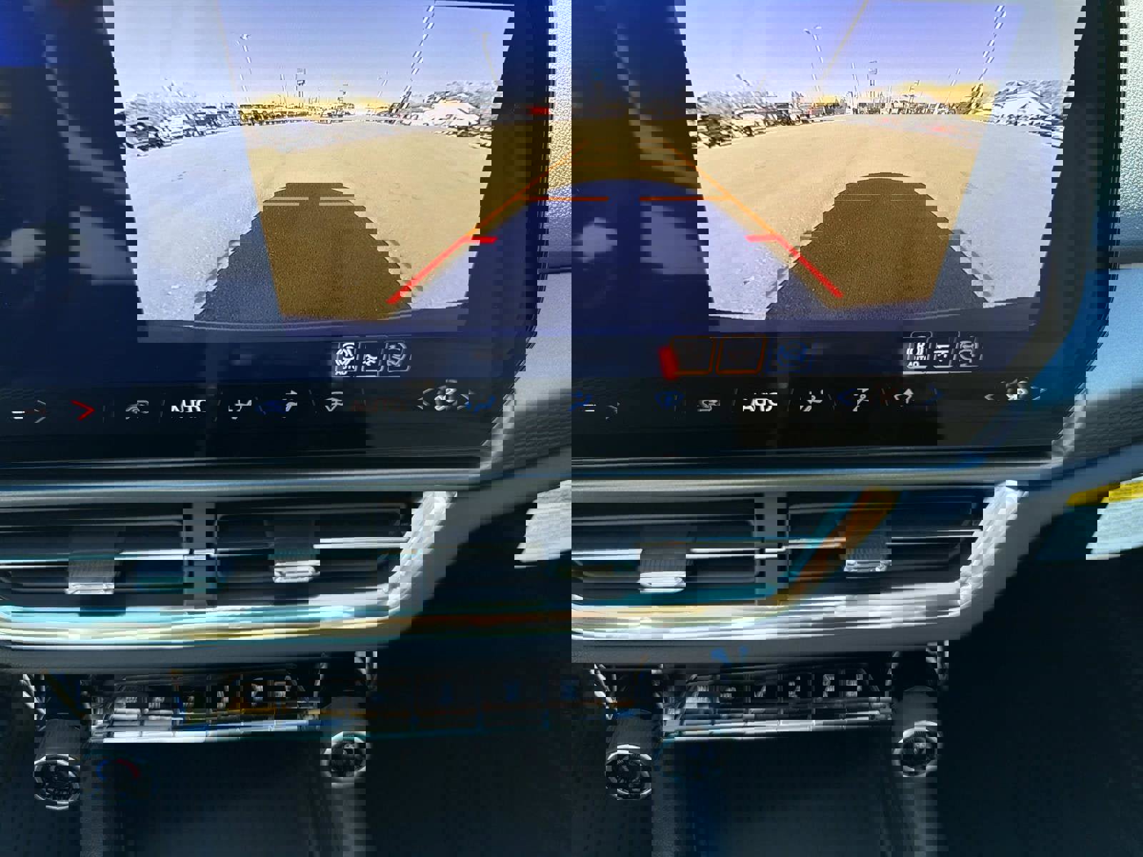 New 2026 Chevrolet Equinox EV LT image 6