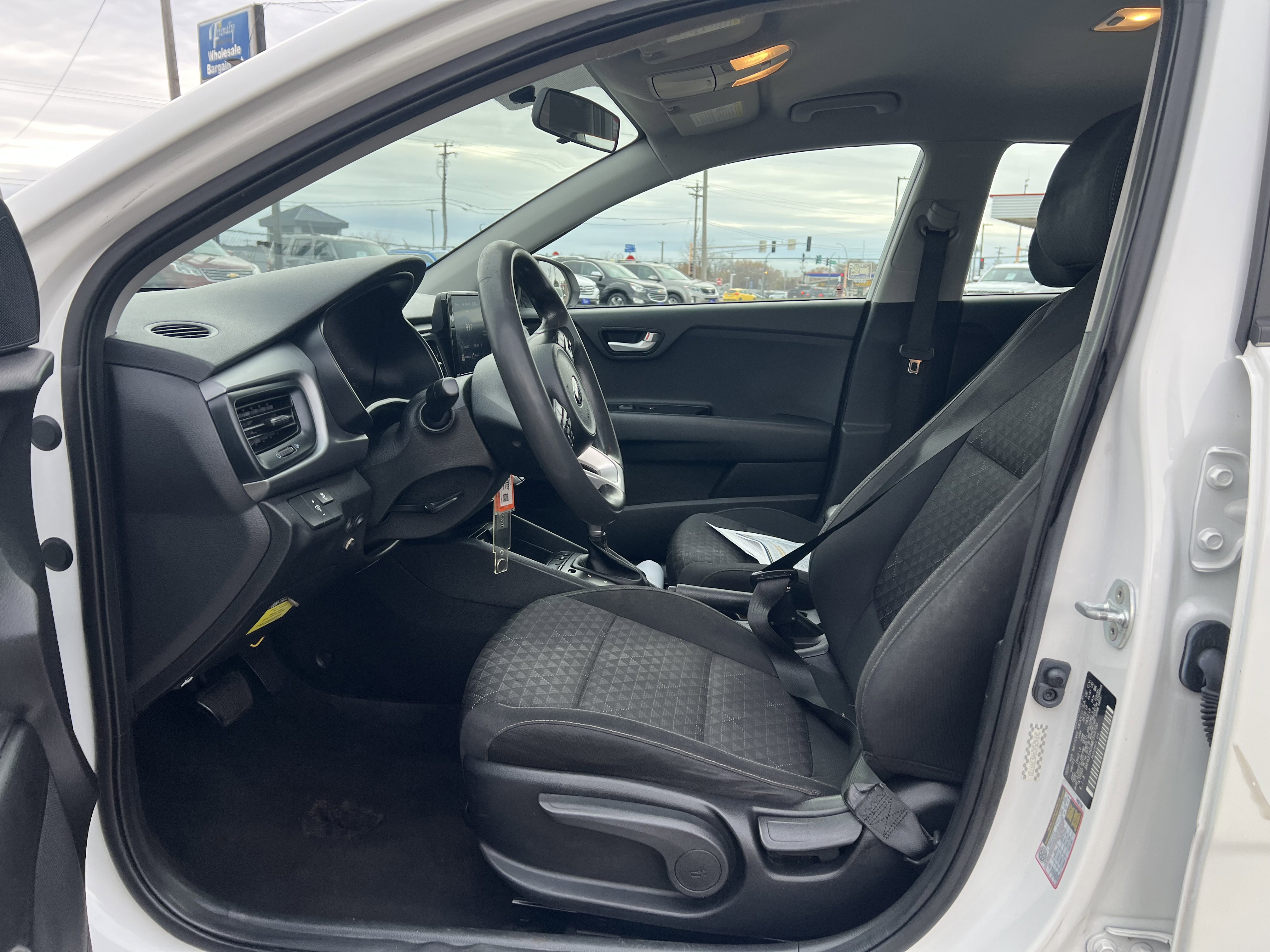 Used 2021 Kia Rio S image 15