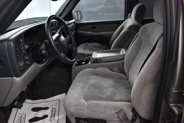 Used 2001 Chevrolet Suburban LS w/ LS Preferred Equipment Group AWD/4WD image 8