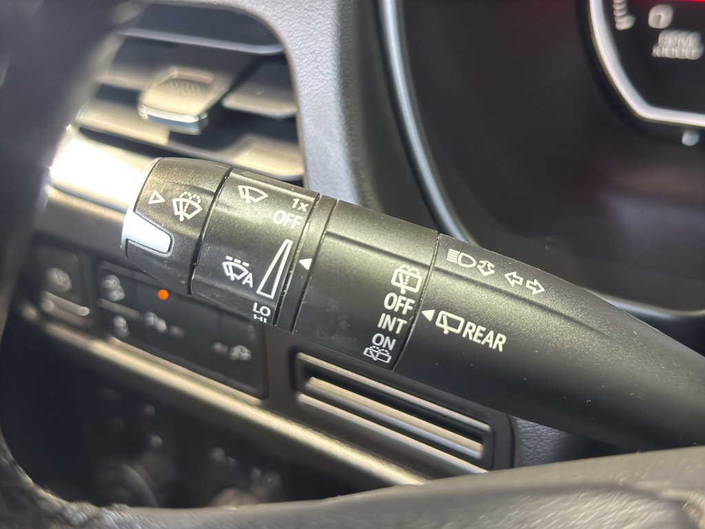 Used 2021 Chevrolet Suburban Z71 image 28