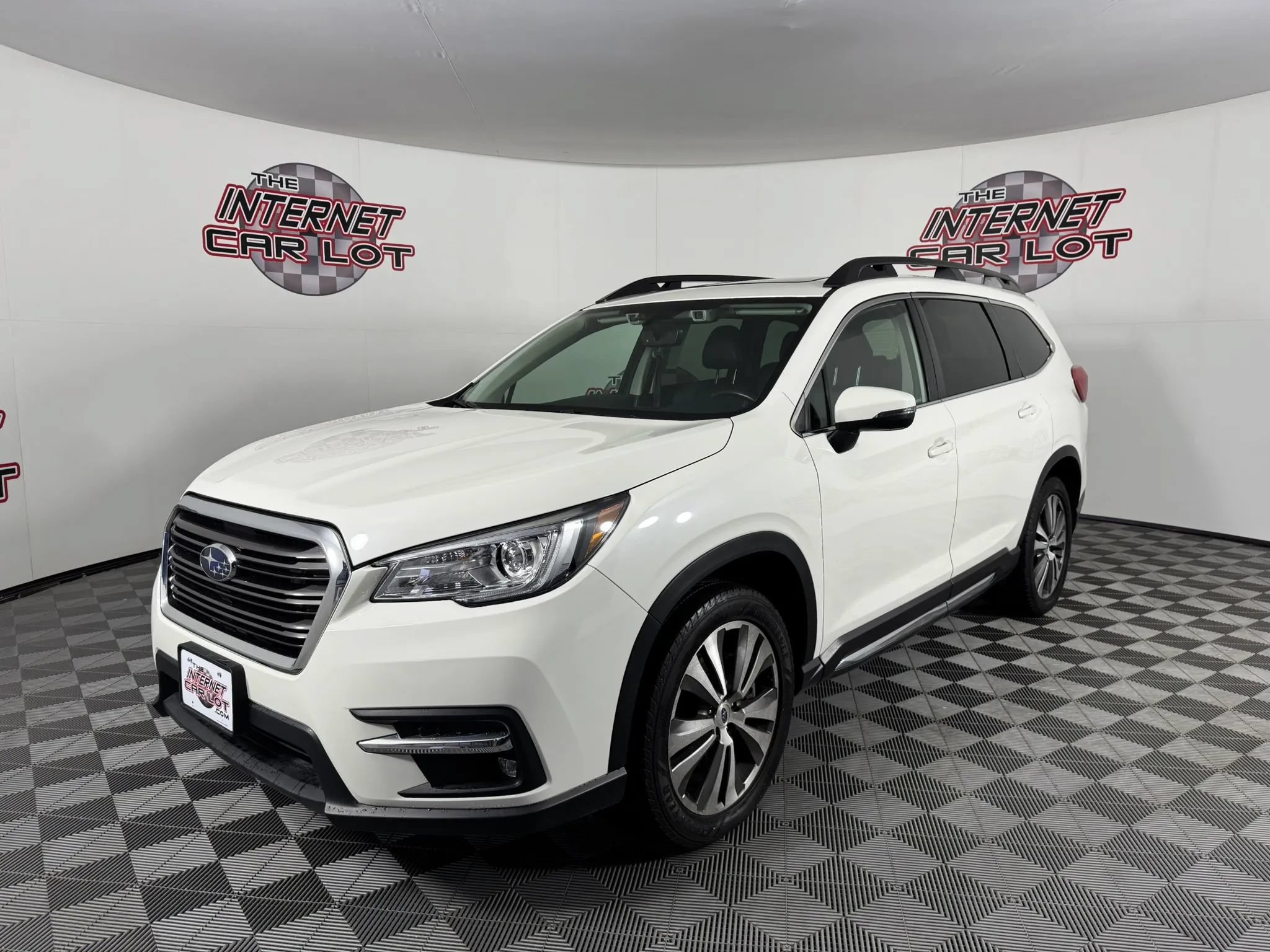 Used 2022 Subaru Ascent Limited w/ Technology Package AWD/4WD image 3