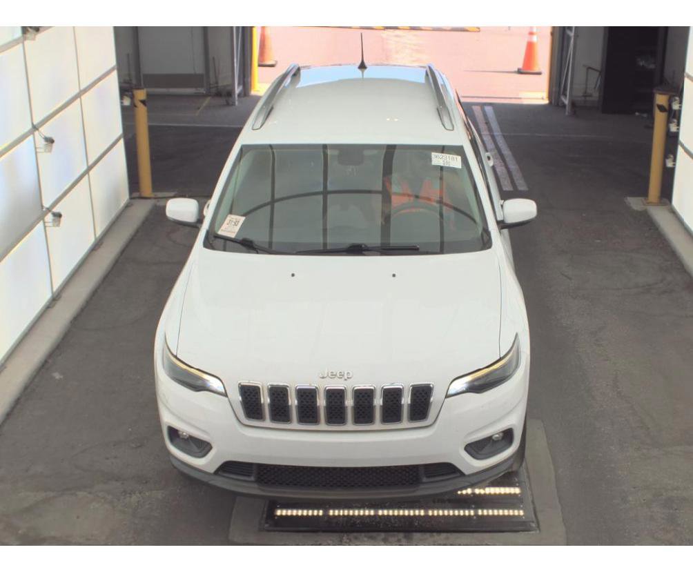Used 2019 Jeep Cherokee Latitude Plus w/ Trailer Tow Group AWD/4WD image 3