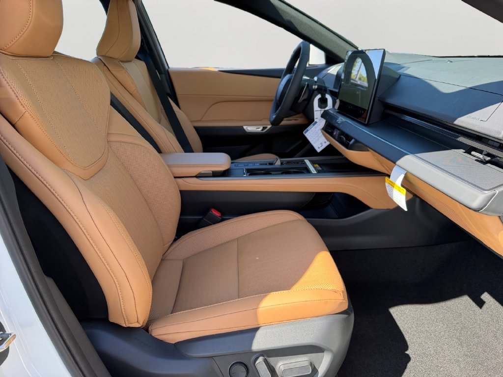 New 2026 Lexus ES 500e AWD/4WD image 6