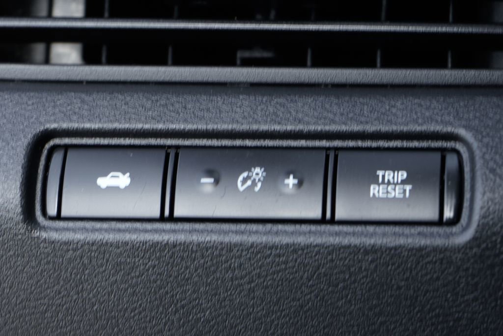 Used 2022 Nissan Altima 2.0 SR FWD image 19