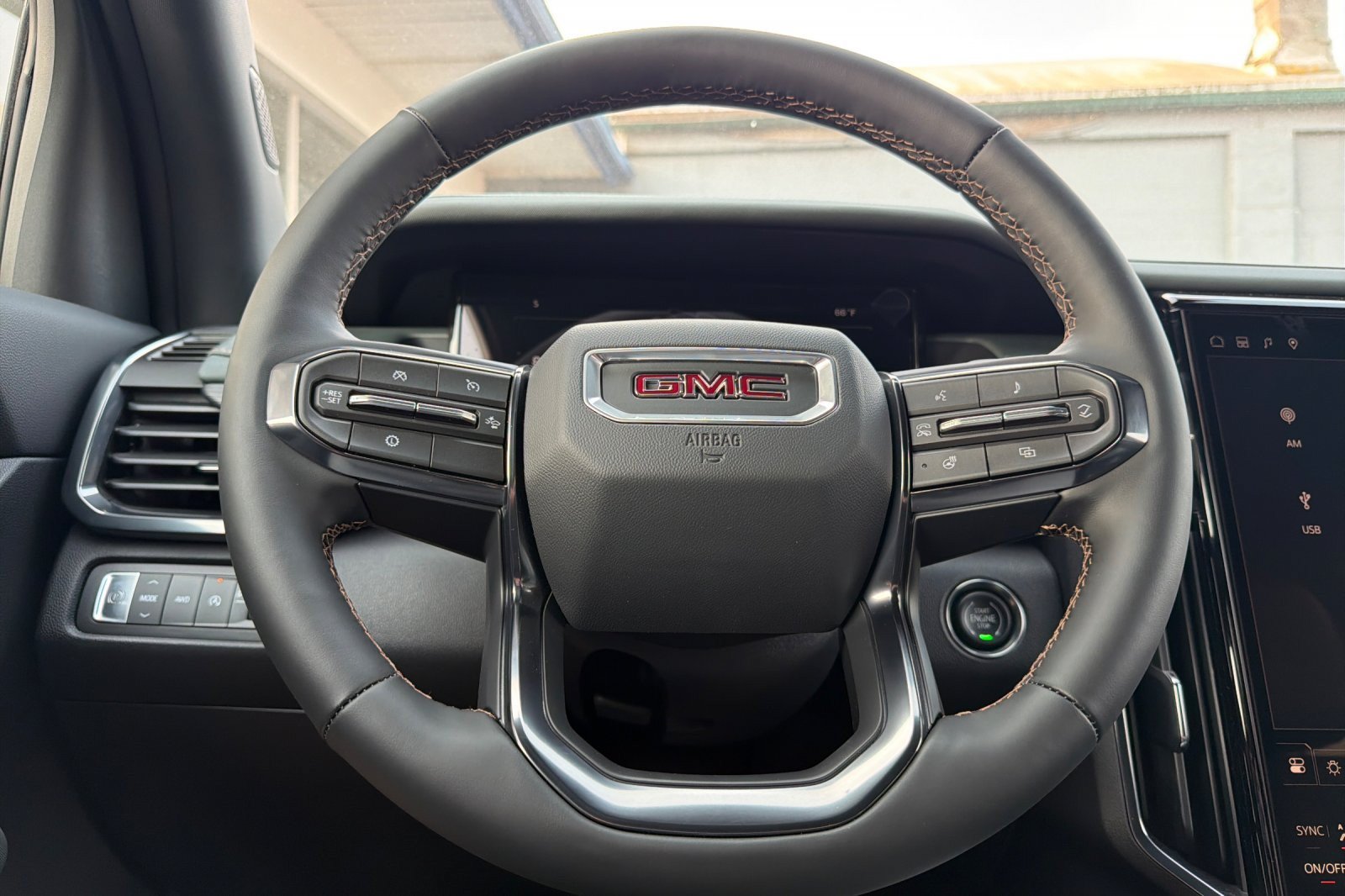 New 2026 GMC Acadia AT4 w/ LPO, Floor Liner Package AWD/4WD image 22