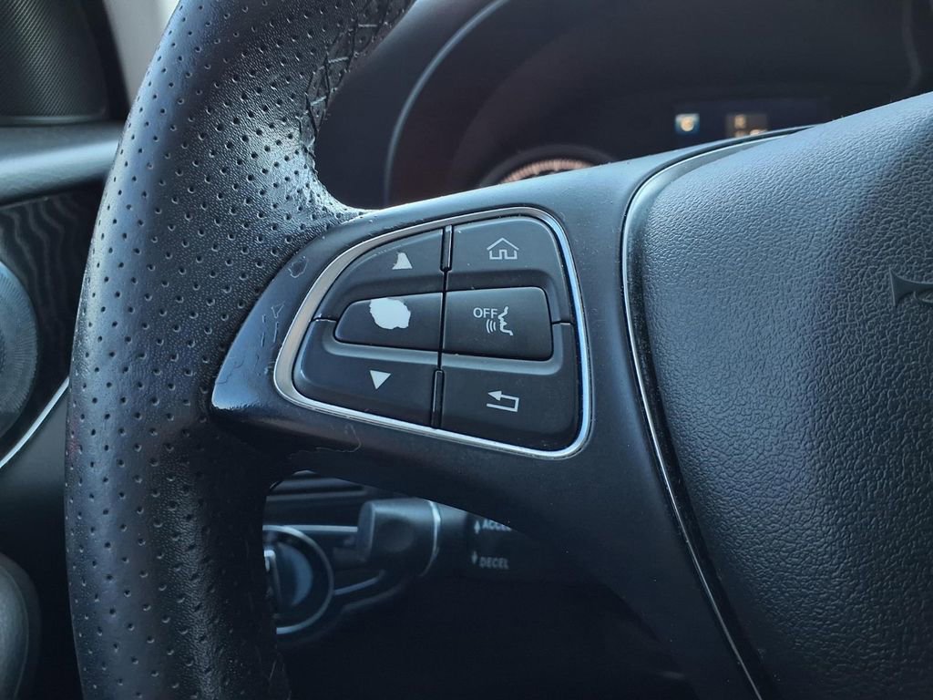 Used 2017 Mercedes-Benz GLC 300 4MATIC Coupe image 24