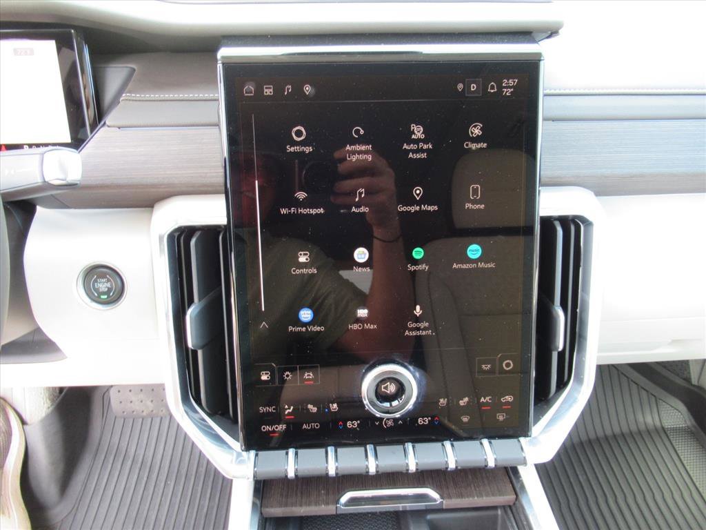 Used 2025 GMC Acadia Denali w/ Super Cruise Package image 27