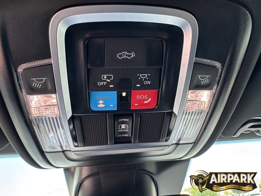 New 2026 RAM 2500 Laramie AWD/4WD image 27