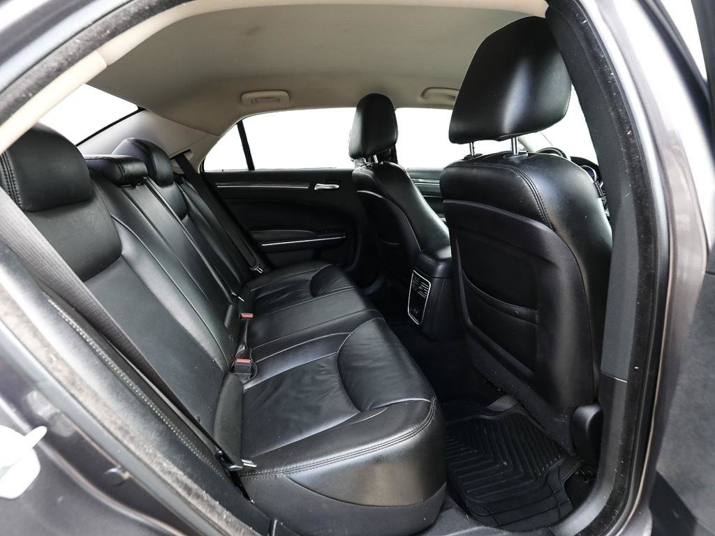 Used 2021 Chrysler 300 Touring L RWD image 22