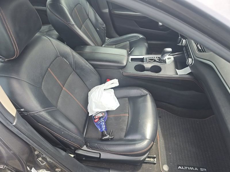 Used 2021 Nissan Altima 2.5 SR FWD image 26