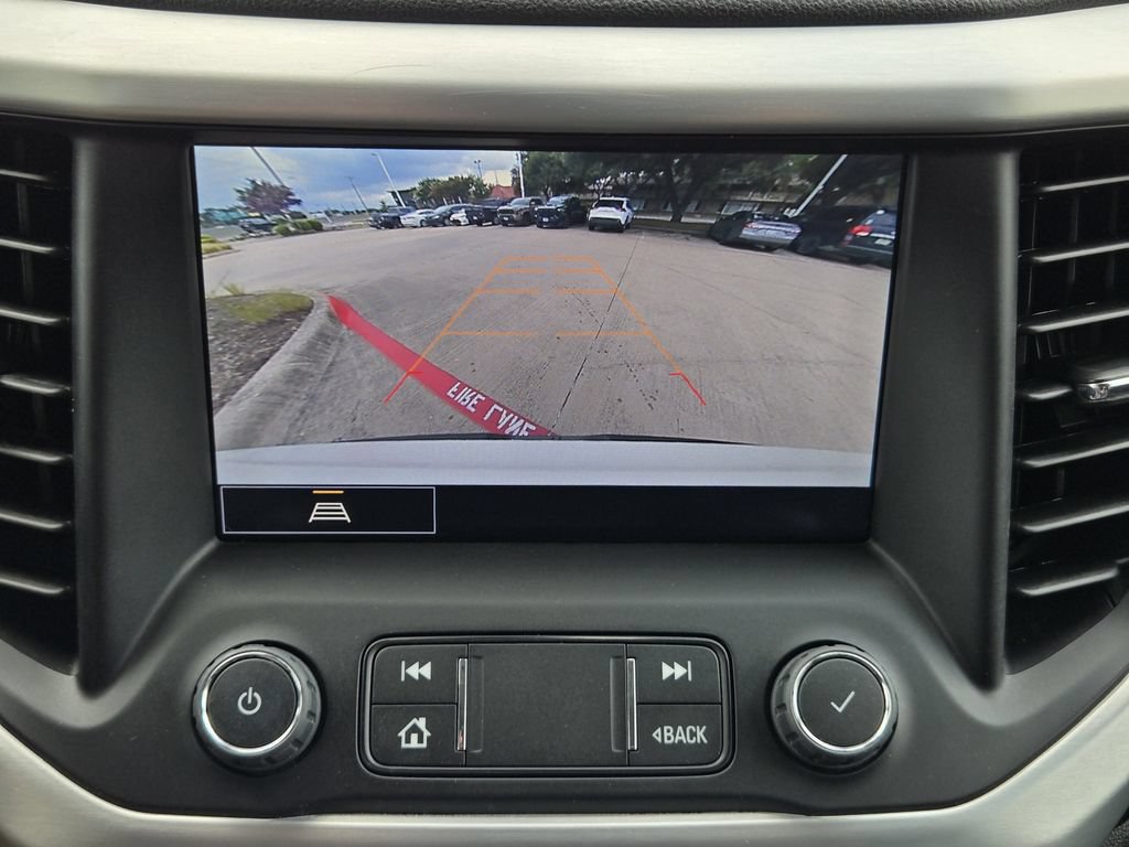 Used 2023 GMC Acadia SLT FWD image 12