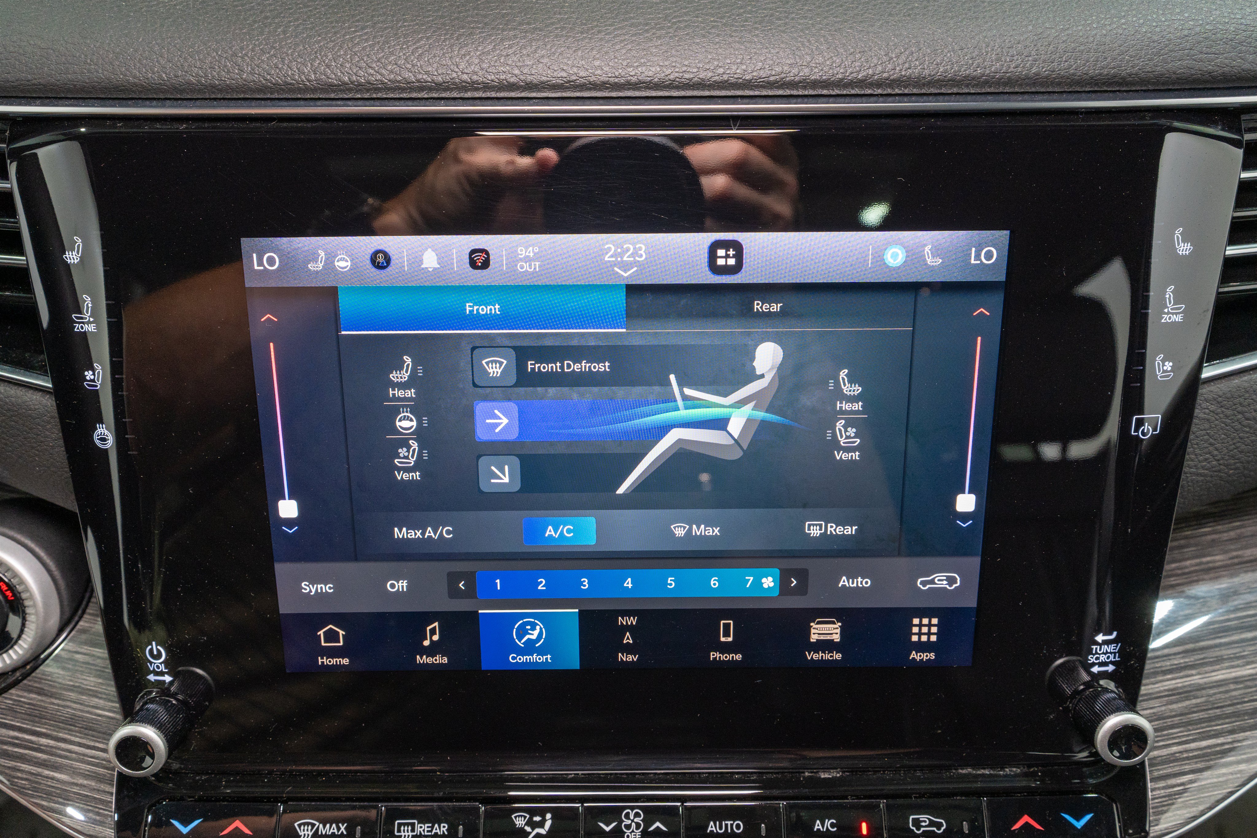 Used 2022 Jeep Wagoneer Series II w/ Premium Group I AWD/4WD image 22