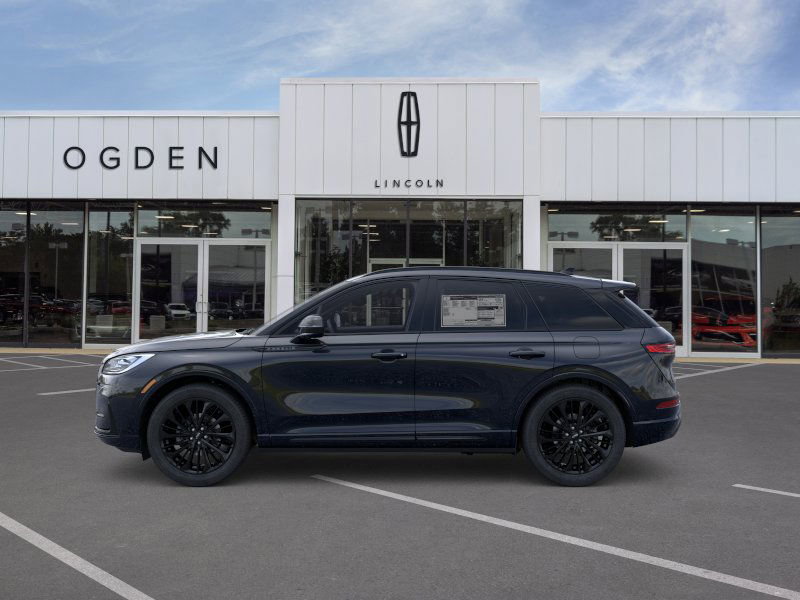 New 2025 Lincoln Corsair Reserve w/ Jet Appearance Package image 3