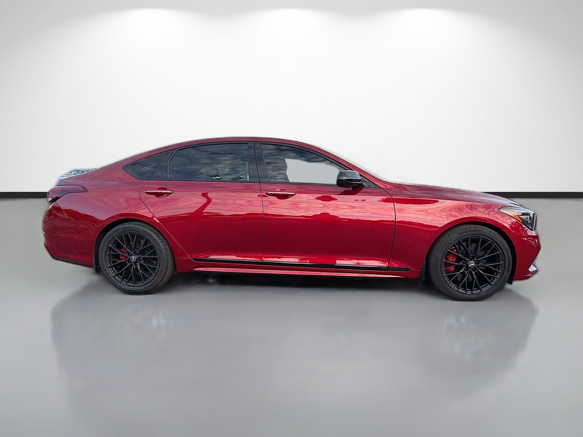 Used 2019 Genesis G80 3.3T Sport RWD image 2