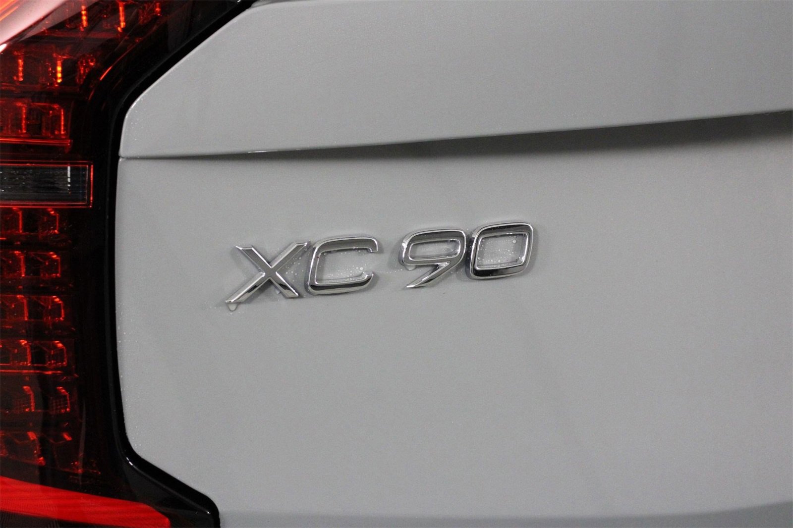 New 2026 Volvo XC90 T8 Plus image 16