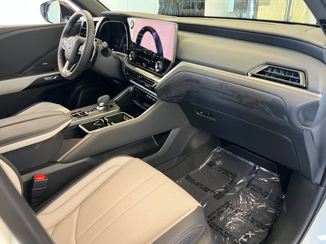 New 2026 Lexus TX 500h AWD image 52